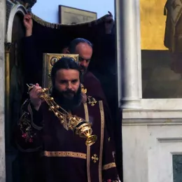 Изношење плаштанице у Никшићу