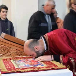 Велики петак у Сутивану