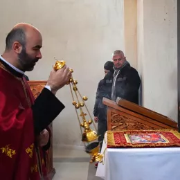 Велики петак у Сутивану