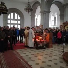 Света тајна јелеосвећења служена у Никшићу