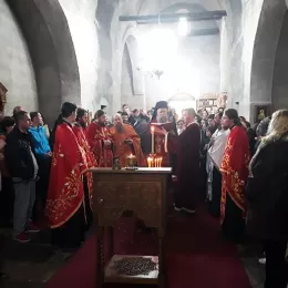 Света Тајна Јелеосвећења служена у Ђурђевим Ступовима