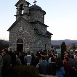 Васкршње вечерње у селу Лужац