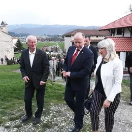 У Ђурђевим Ступовима одржан традиционални васкршњи пријем