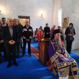 Литургија пређеосвећених дарова у манастиру Мајсторовина