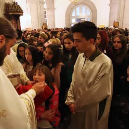 Васкрсење Господње прослављено литургијски у Саборном храму у Никшићу