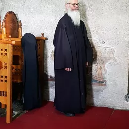 Епископ Јоаникије служио Литургију пређеосвећених дарова у Ђурђевим Ступовима