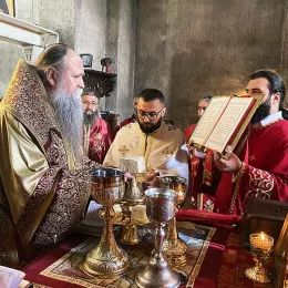 Рукоположење у манастиру Ђурђеви Ступови