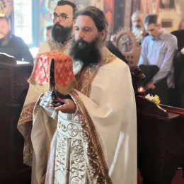 Владика Јоаникије на Недјељу Светог Јована Лествичника богослужио у манастиру Острогу