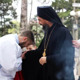 Васкрс свечано прослављен у никшићком Саборном храму