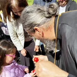 Света Архијерејска Литургија на Васкрсни понедјељак у Ђурђевим Ступовима