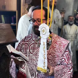 Света Архијерејска Литургија на Васкрсни понедјељак у Ђурђевим Ступовима