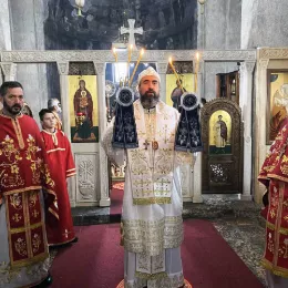 Епископ Методије на Велики четвртак служио Литургију у манастиру Ђурђеви Ступови