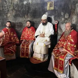 Епископ Методије на Велики четвртак служио Литургију у манастиру Ђурђеви Ступови