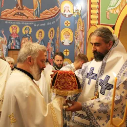 Владика Методије освештао храм Светог Апостола Томе у Подбишћу