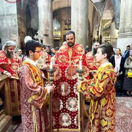 Светa Архијерејскa Литургијa у Јерусалиму