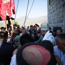 Епископ Методије на Благовијести богослужио у Пољима код Мојковца