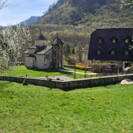 Епископ Методије служио Литургију у манастиру Добриловина: Сједињавање са Богом је најљепше што људском бићу може да се деси