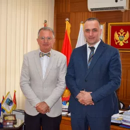 Амбасадор Србије Републике Србије посјетио манастир Ђурђеви Ступови