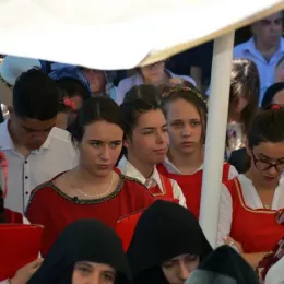 У манастиру Дајбабе освештано спомен обиљежје Царским страстотерпцима Романовима