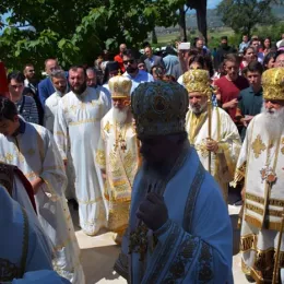 У манастиру Дајбабе освештано спомен обиљежје Царским страстотерпцима Романовима