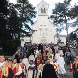 Свечана Литија прошла кроз Никшић