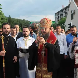 Свечана Литија прошла кроз Никшић