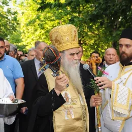 Свечана Литија прошла кроз Никшић