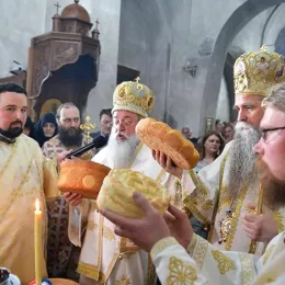 Прослављен празник Светог Георгија, храмовна слава манастира Ђурђеви Ступови