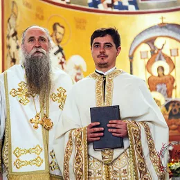 Владика Јоаникије рукоположио ђакона Крста Станишића у свештенички чин