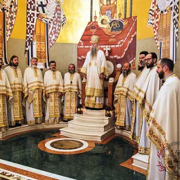 Владика Јоаникије рукоположио ђакона Крста Станишића у свештенички чин