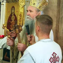 Литургијско сабрање, на Томину недјељу, у Ђурђевим Ступовима 