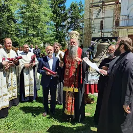 Освештано главно звоно за Саборни храм Светог Симеона Мироточивог у Беранама