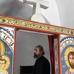 Епископ Методије богослужио у цркви Светог Ђорђа на Валу у Враћеновићима