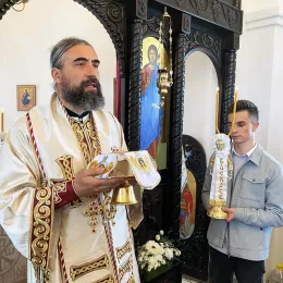 Епископ Методије богослужио у цркви Светог Ђорђа на Валу у Враћеновићима