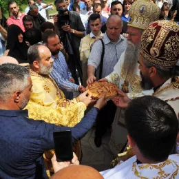 Литургијским сабрањем прослављена слава храма Светог Саве у Почивалима
