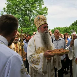 Литургијским сабрањем прослављена слава храма Светог Саве у Почивалима