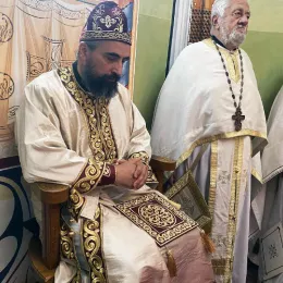 Света Архијерејска Литургија у Његњеву