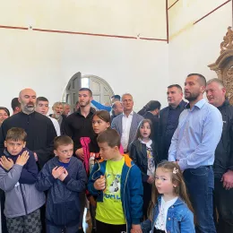Архијерејска Литургија и дочек моштију светог Владике Николаја Велимировића у Његњеву