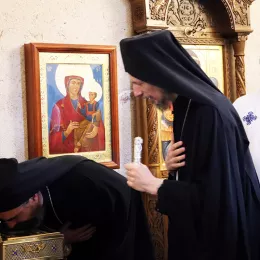 Владика Димитрије на Ђурђевданској литији у Беранама