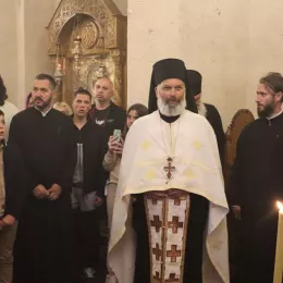 Свечани дочек моштију Светог Владике Николаја Велимировића и Епископа Исихија