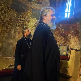 Епископ Исихије посјетио древне светиње у Бијелом Пољу