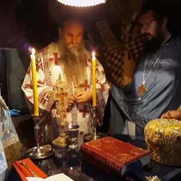 Литургијско сабрање у манастиру Црна река