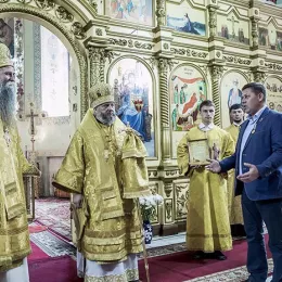 Света Архијерејска Литургија у Прокопјевску у Русији