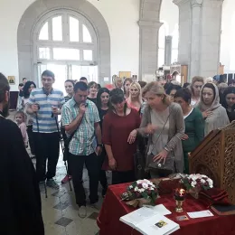 Свечано испраћене мошти Светог Нектарија Егинског из Никшића