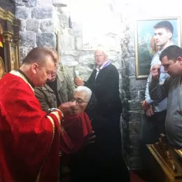 Литургија у цркви Светих Апостола Петра и Павла у Бијелом Пољу