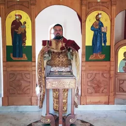 Литургија у храму Светог архангела Михаила у Ријеци Марсенића