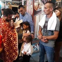 Саборно крштење у Мојковцу