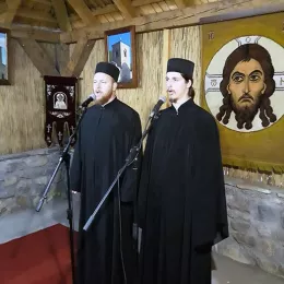 Видовданско пјесничко бденије у Ђурђевим Ступовима: „Битка за Косово траје кроз вјекове“