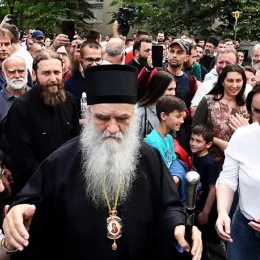 Митрополит Амфилохије након шест сати изашао из подгоричког Центра безбједности