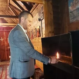 Напустио Мила и вратио мандат због цркве и литија!